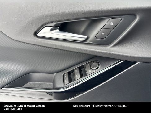 New 2026 Chevrolet Equinox LT FWD image 13