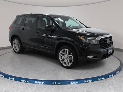 Used 2024 Honda Passport EX-L image 4