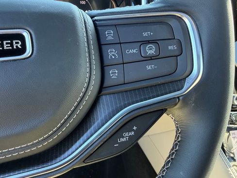 New 2026 Jeep Grand Wagoneer Summit image 17