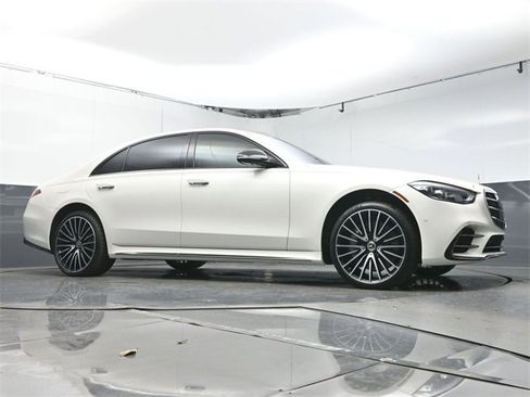 Used 2023 Mercedes-Benz S 500 4MATIC image 30