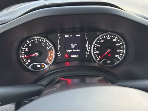 Used 2021 Jeep Renegade Sport image 31