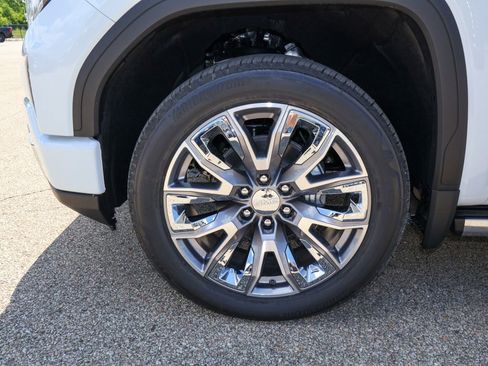 New 2026 GMC Sierra 1500 Denali AWD/4WD image 39