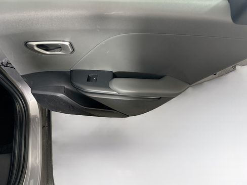 Used 2025 Kia K4 FWD image 28