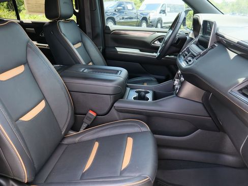 Certified 2024 GMC Yukon AT4 w/ AT4 Premium Plus Package AWD/4WD image 34