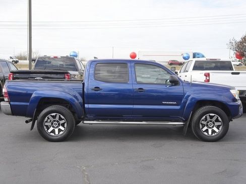 Used 2014 Toyota Tacoma PreRunner image 5