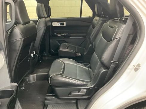 Used 2023 Ford Explorer ST w/ Equipment Group 401A AWD/4WD image 19