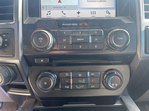 Used 2018 Ford F150 XLT w/ Equipment Group 302A Luxury image 41