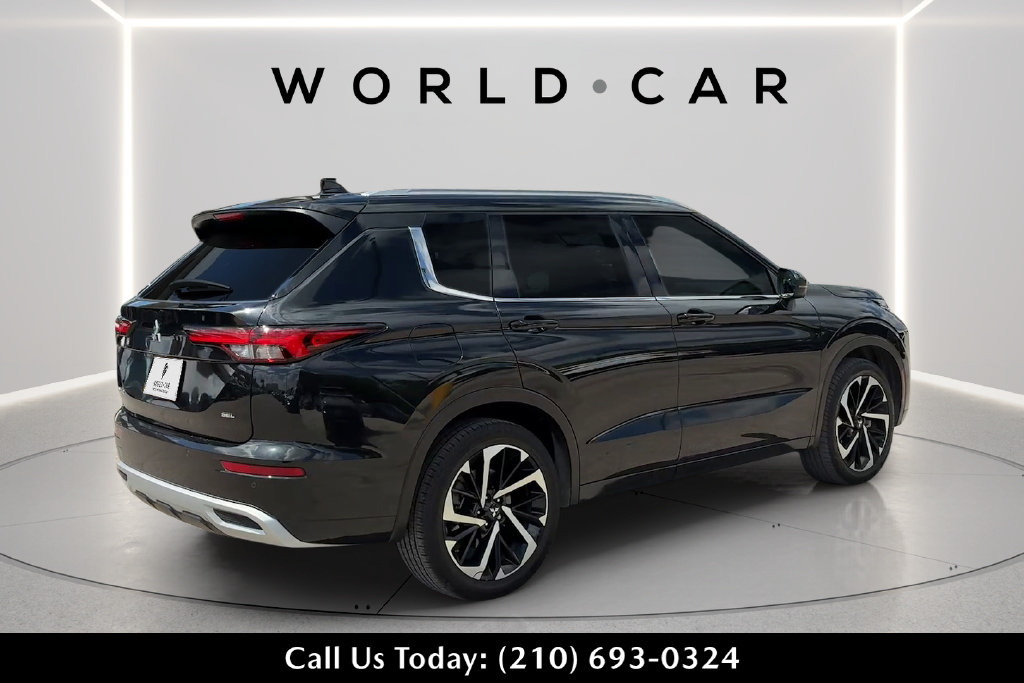 Used 2024 Mitsubishi Outlander SEL FWD image 7