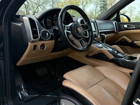 Used 2015 Porsche Cayenne Diesel AWD/4WD image 13