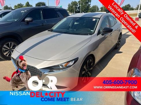 Used 2024 MAZDA MAZDA3 s FWD image 1