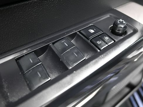 Used 2022 Toyota Tundra SR5 w/ Convenience Package RWD image 11
