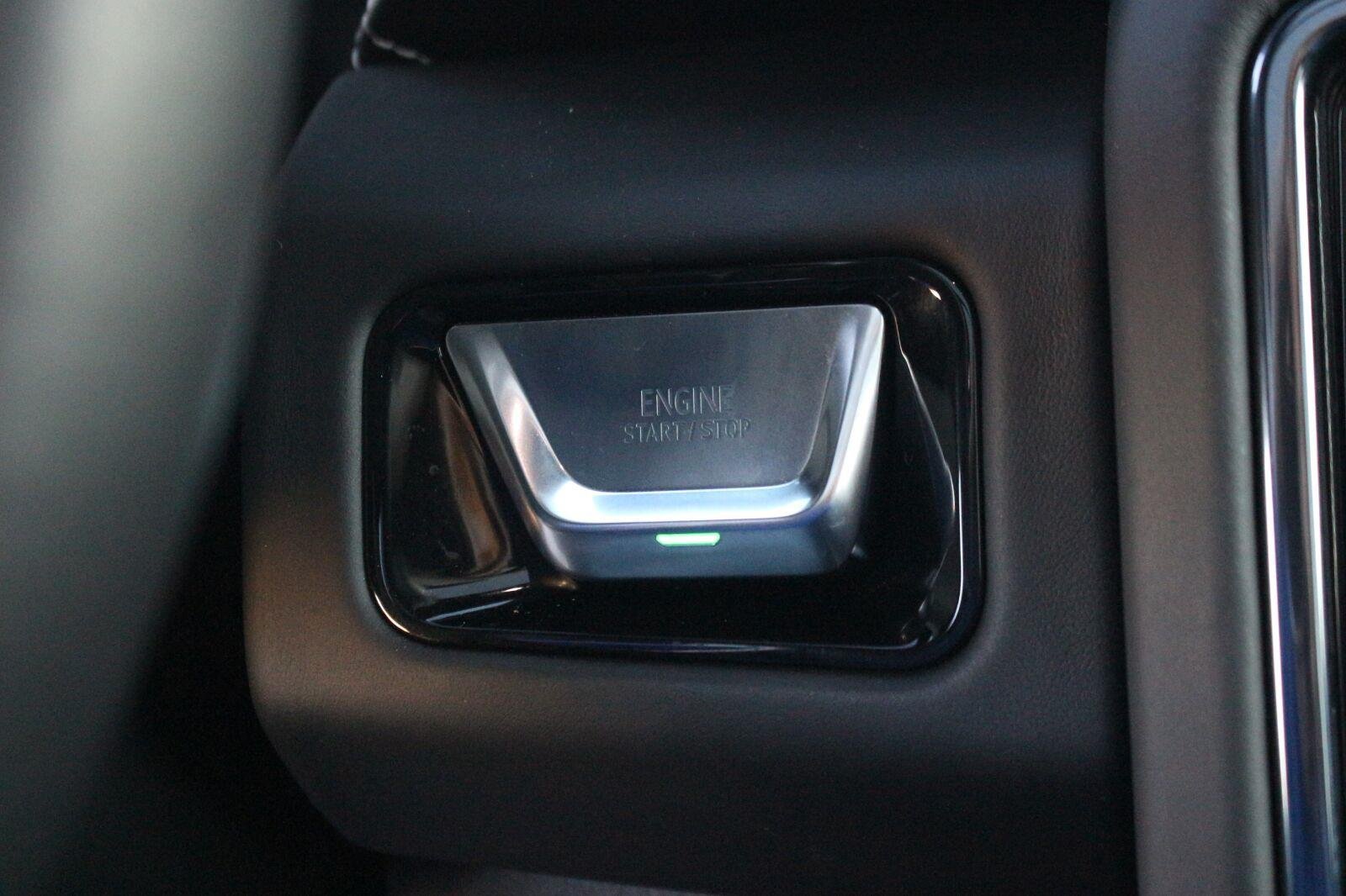Used 2025 GMC Yukon AT4 Ultimate AWD/4WD image 31