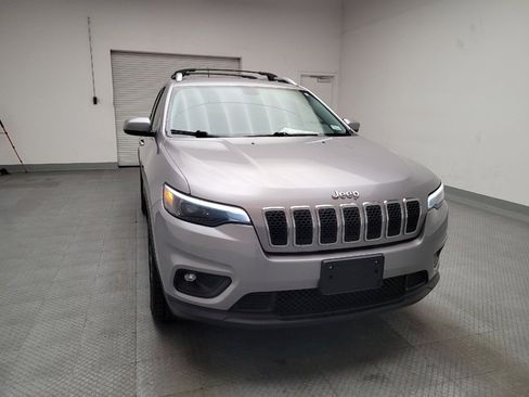 Used 2019 Jeep Cherokee Latitude w/ Popular Appearance Group image 14