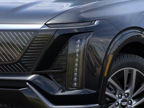 New 2026 Cadillac Vistiq Luxury AWD/4WD image 11