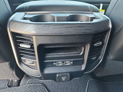Used 2024 RAM 3500 Laramie w/ Night Edition image 17