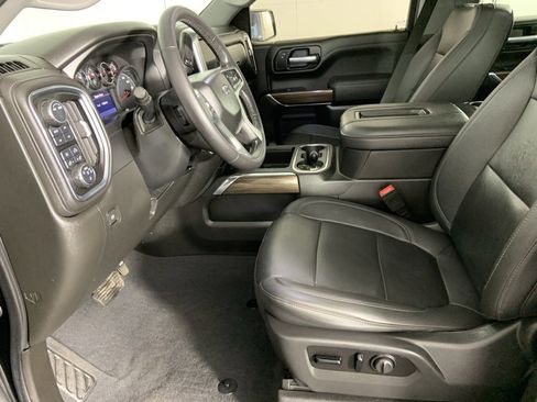 Used 2021 Chevrolet Silverado 1500 LT Trail Boss w/ Convenience Package II image 16