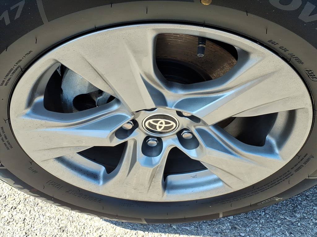 Used 2024 Toyota RAV4 XLE AWD/4WD image 11