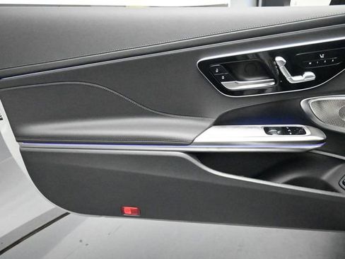 New 2026 Mercedes-Benz CLE 300 4MATIC Coupe image 19
