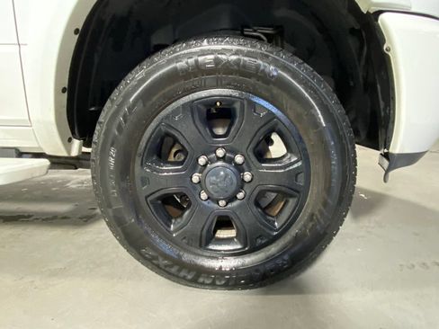Used 2018 RAM 2500 Laramie w/ Sport Appearance Group AWD/4WD image 12