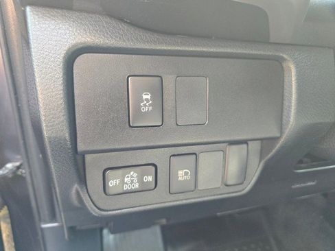 Used 2020 Toyota Tacoma SR5 image 26