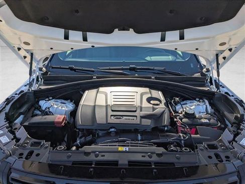 New 2026 Land Rover Range Rover Velar Dynamic SE image 16