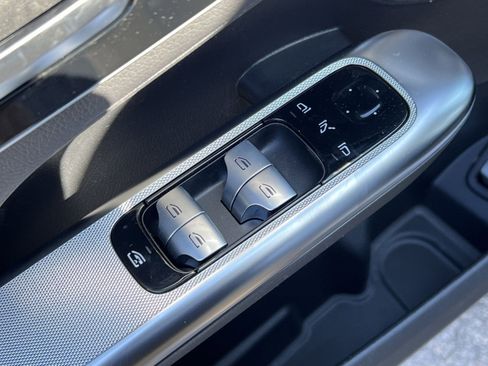 New 2026 Mercedes-Benz GLC 300 4MATIC image 13