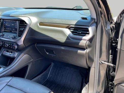 Used 2023 GMC Acadia AT4 w/ Technology Package AWD/4WD image 18
