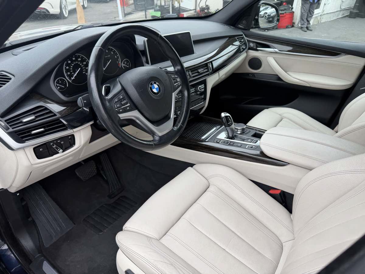 Used 2018 BMW X5 xDrive40e AWD/4WD image 12