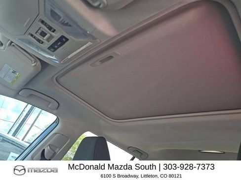 Used 2021 Toyota RAV4 XLE w/ Convenience Package AWD/4WD image 4