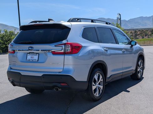 Used 2023 Subaru Ascent Premium w/ Convenience Package AWD/4WD image 3