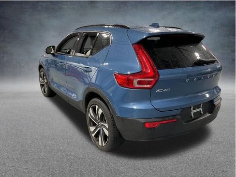Used 2023 Volvo XC40 B5 Ultimate w/ Protection Package Premier AWD/4WD image 5