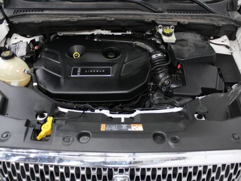 Used 2019 Lincoln MKC Premiere FWD image 22