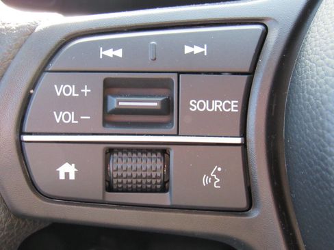 Used 2024 Honda HR-V LX image 12