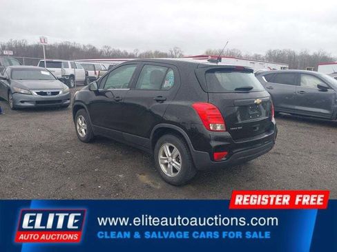 Used 2018 Chevrolet Trax LS image 6