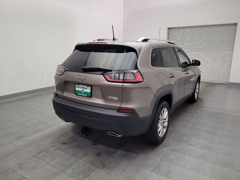 Used 2019 Jeep Cherokee Latitude w/ Popular Appearance Group FWD image 9