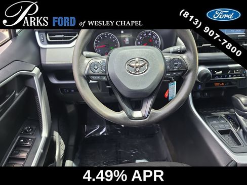 Used 2022 Toyota RAV4 LE FWD image 12