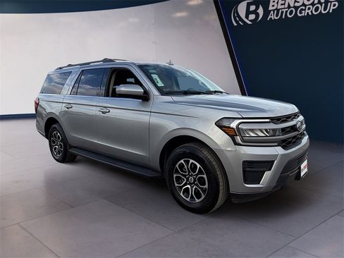 Used 2024 Ford Expedition Max XLT image 7