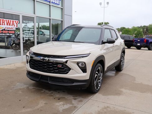 New 2026 Chevrolet TrailBlazer RS w/ Convenience Package AWD/4WD image 6