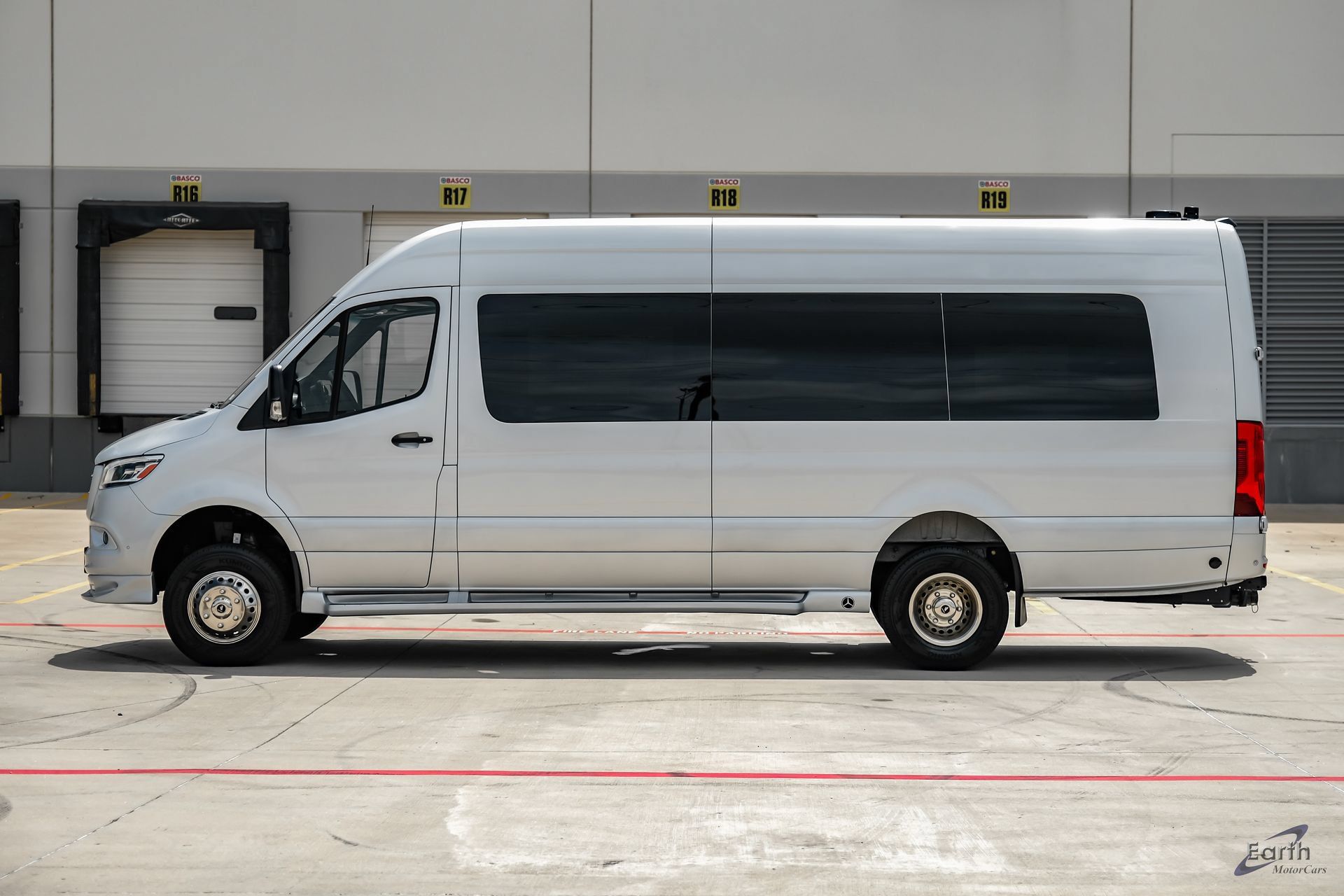 Used 2023 Mercedes-Benz Sprinter 3500 image 7