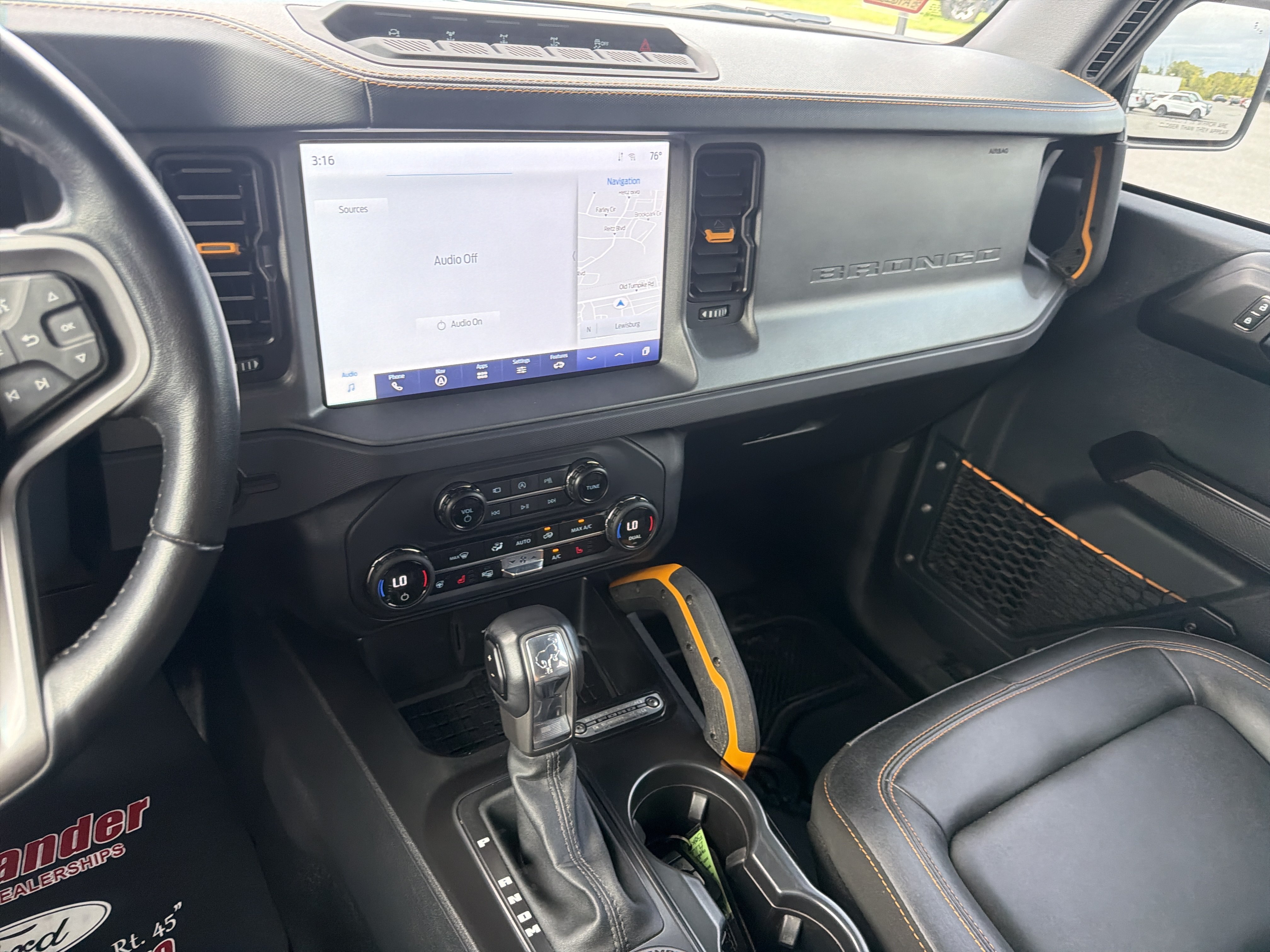 Used 2024 Ford Bronco Badlands AWD/4WD image 23