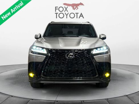 Used 2023 Lexus LX 600 F Sport w/ Accessory Package (Z1) AWD/4WD image 9