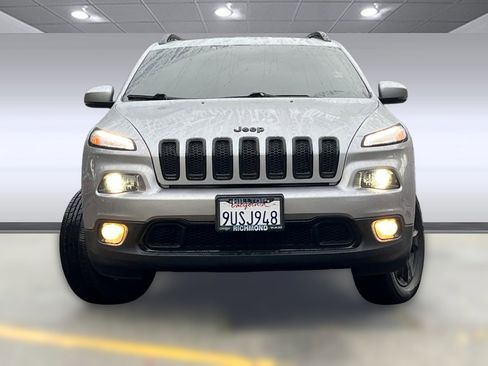 Used 2017 Jeep Cherokee High Altitude image 4