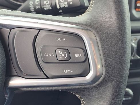 Used 2023 Jeep Wrangler Sahara image 11