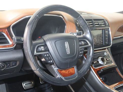 Used 2017 Lincoln Continental Black Label w/ Rear-seat Package AWD/4WD image 7