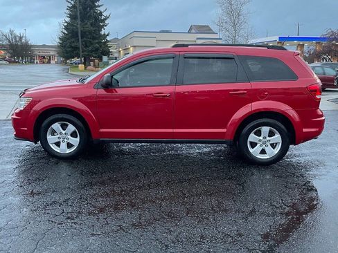 Used 2016 Dodge Journey SE image 2
