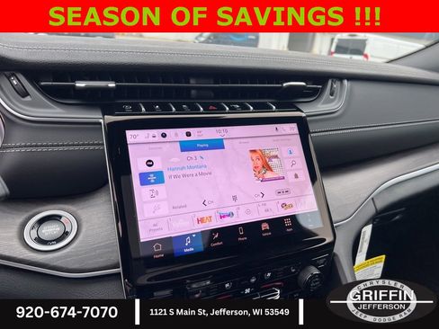 New 2025 Jeep Grand Cherokee Limited w/ Luxury Tech Group II image 24