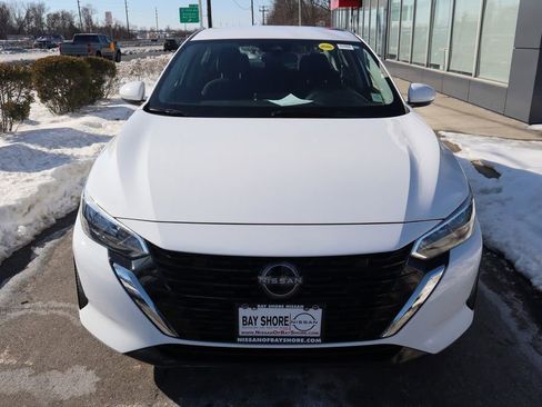 Certified 2025 Nissan Sentra S FWD image 4