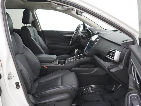 Used 2024 Subaru Outback Limited AWD/4WD image 11