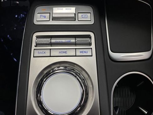 Used 2023 Genesis GV70 2.5T Advanced w/ Advanced Package image 24