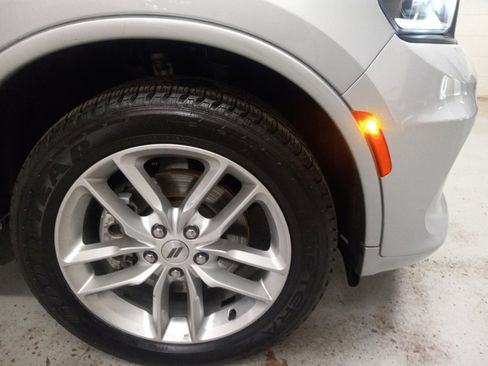 Used 2024 Dodge Durango GT image 3